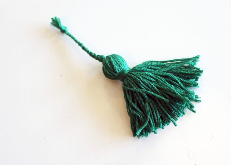 DIY Fringe Tassel