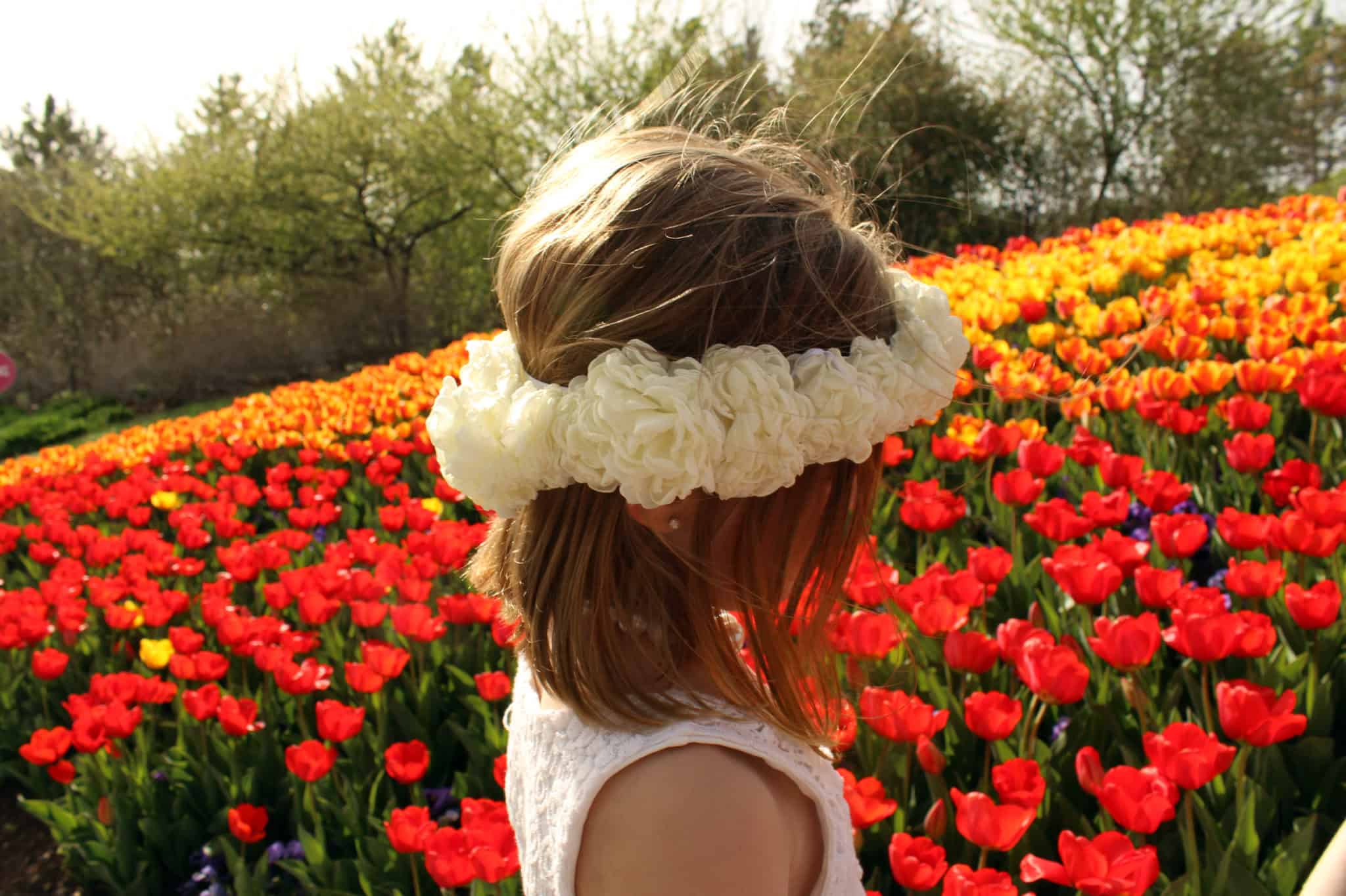 How to make a white flower crown