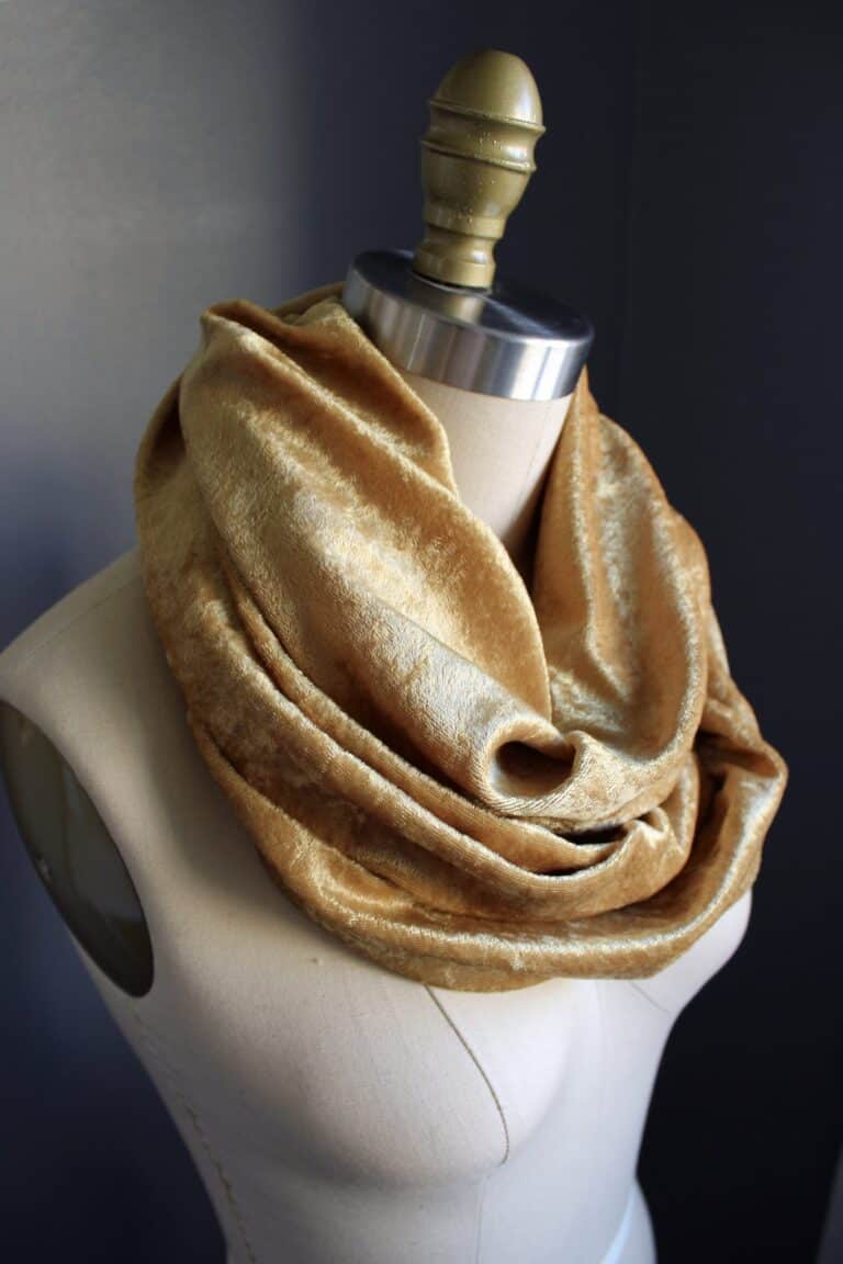 how to sew a scarf
