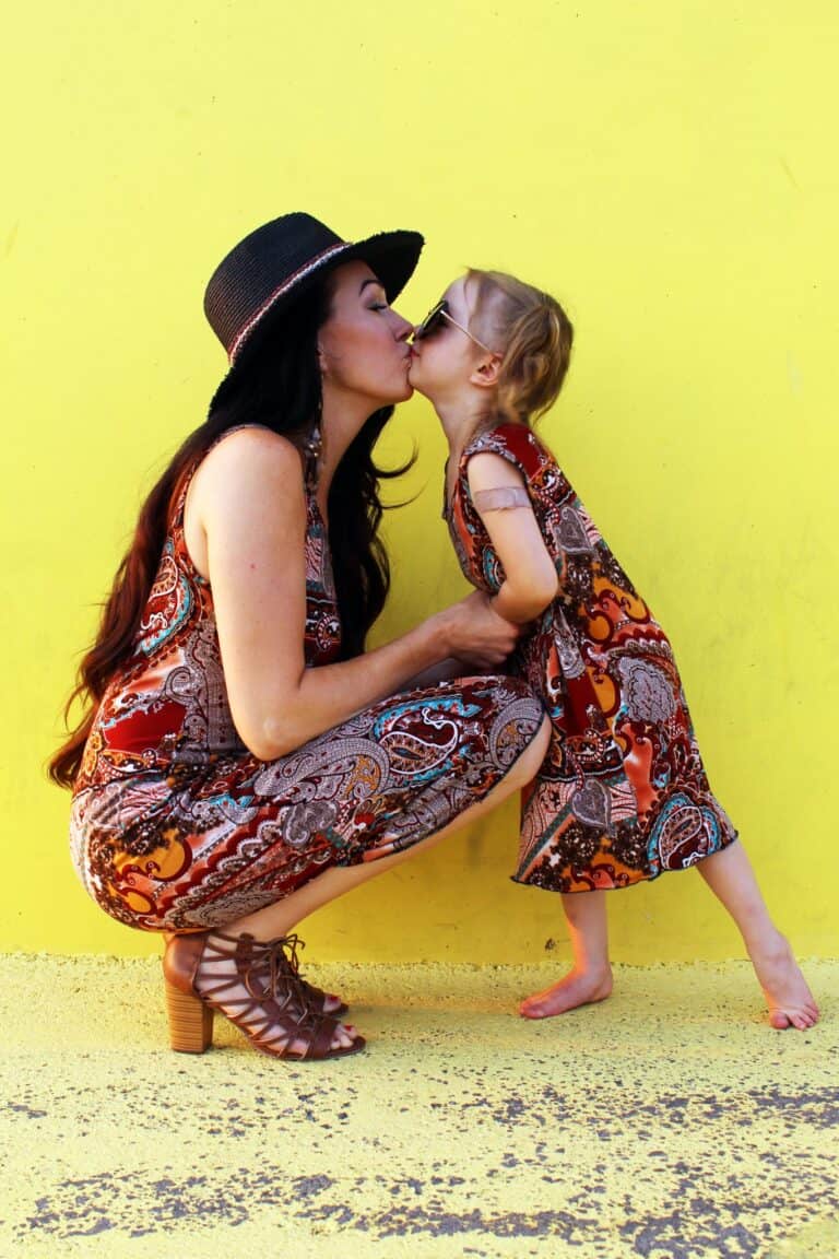 How to make DIY matching mommy and me t shirt dresses