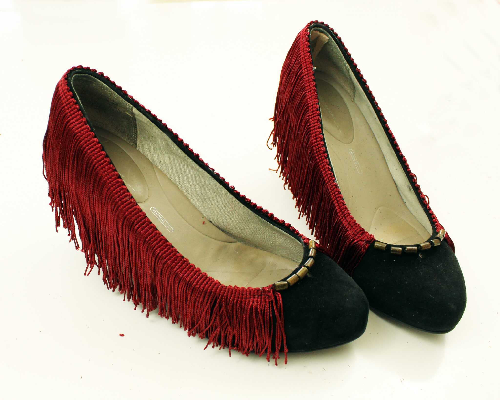 Fringe Heel makeoever. How to refashion your shoes with boho embellishments